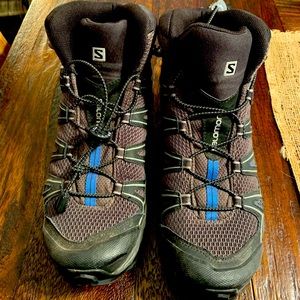 Salomon X-Ultra 3/4 top boots. Worn 6 times. No signs of wear.